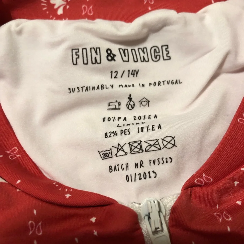 FIN & VINCE Red Rash guard Swim Shirt - 12 Unisex